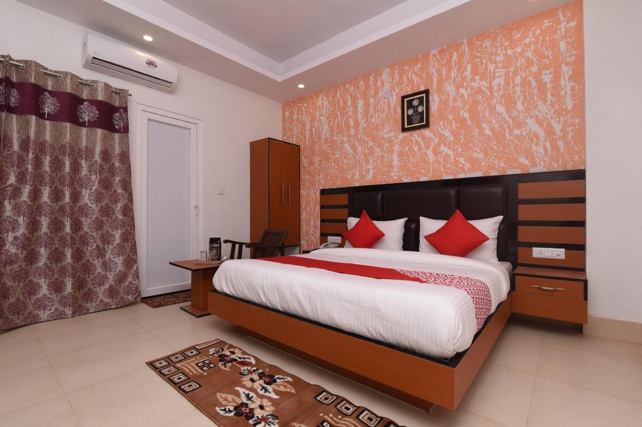 Capital O 13310 Noida Suites Εξωτερικό φωτογραφία