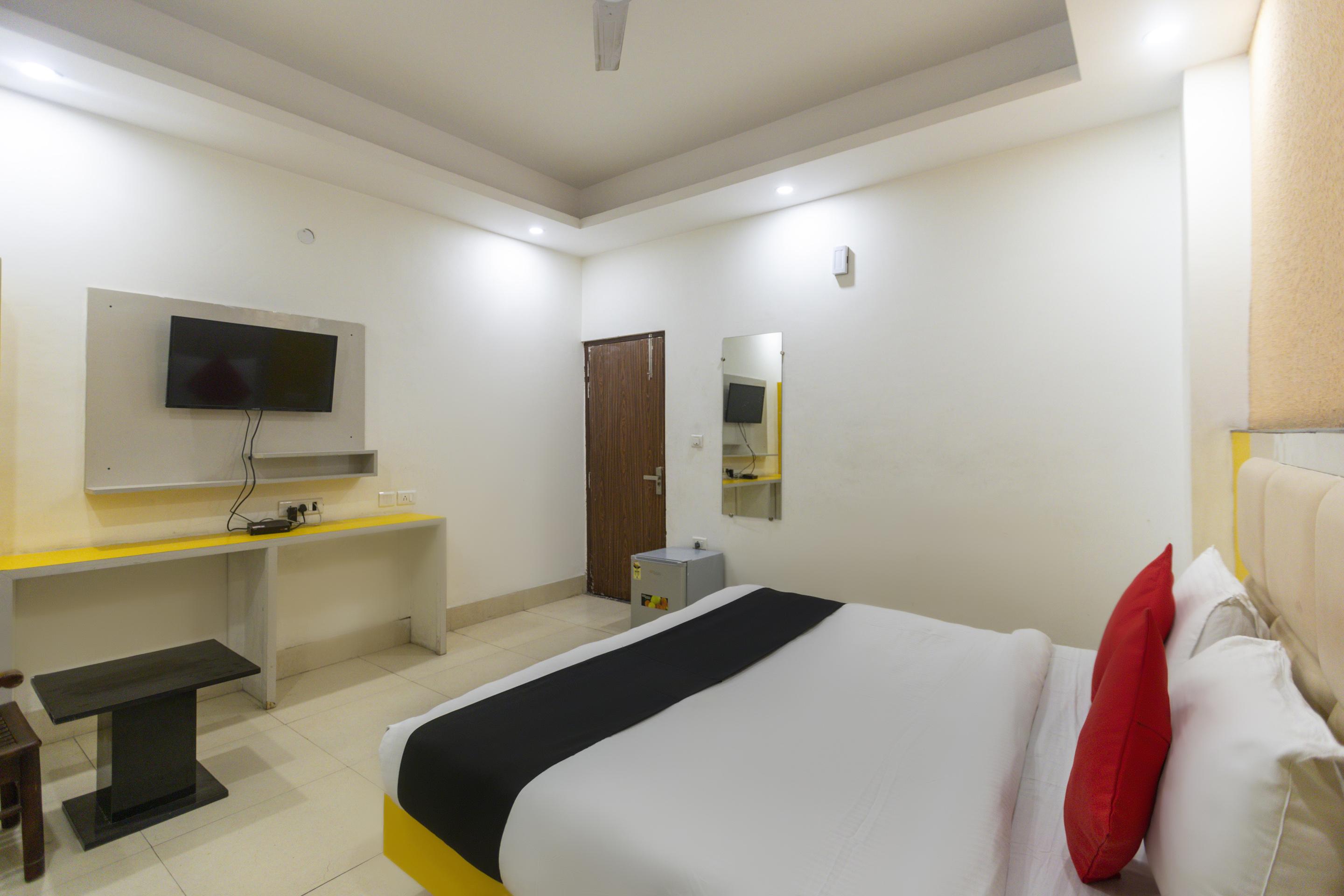 Capital O 13310 Noida Suites Εξωτερικό φωτογραφία