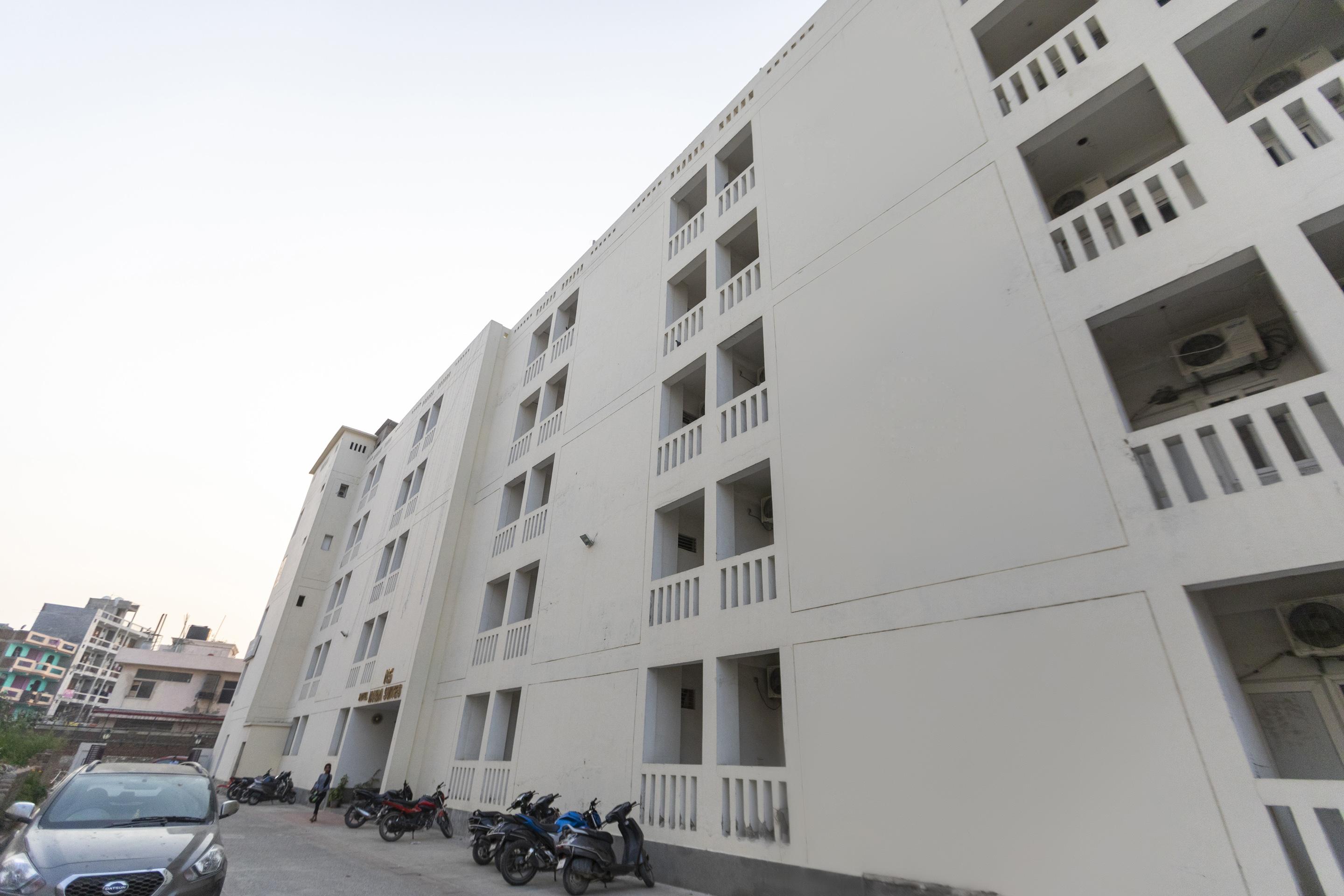 Capital O 13310 Noida Suites Εξωτερικό φωτογραφία