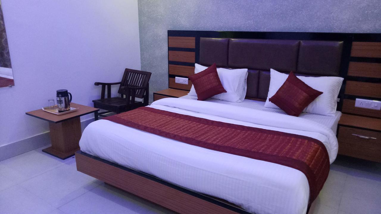 Capital O 13310 Noida Suites Εξωτερικό φωτογραφία