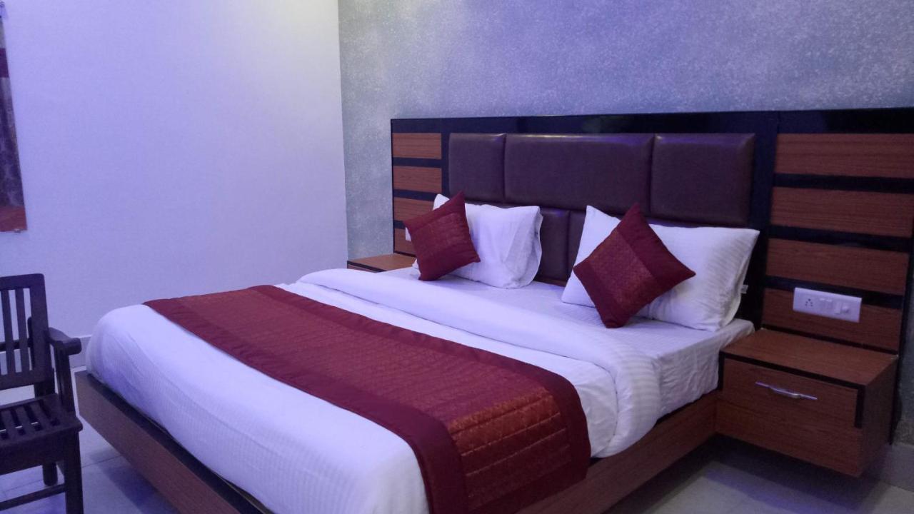 Capital O 13310 Noida Suites Εξωτερικό φωτογραφία