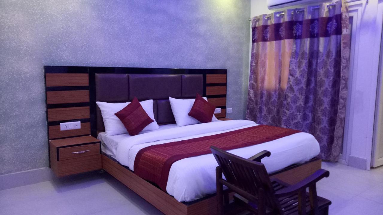 Capital O 13310 Noida Suites Εξωτερικό φωτογραφία