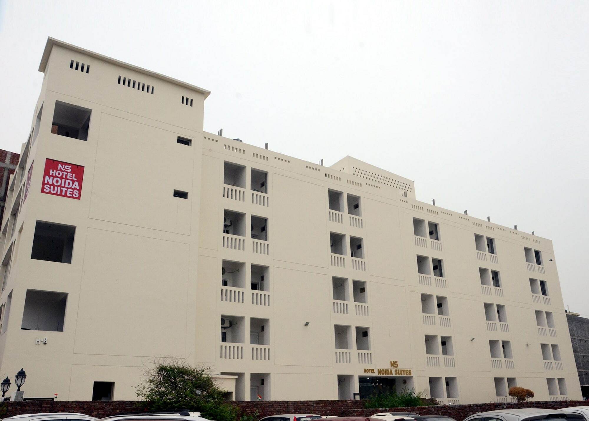 Capital O 13310 Noida Suites Εξωτερικό φωτογραφία